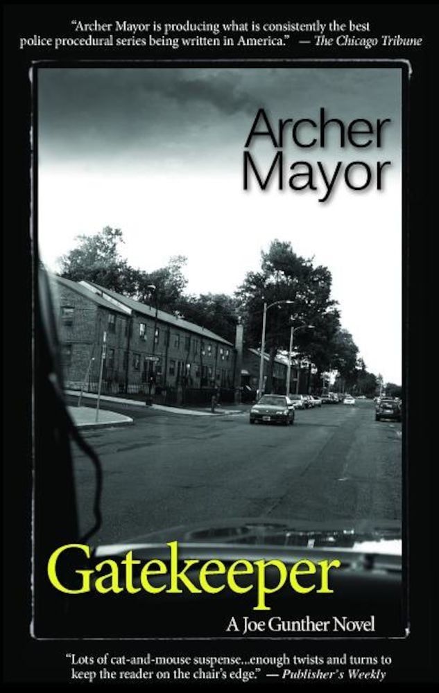 Gatekeeper, Paperback fotografia produsului
