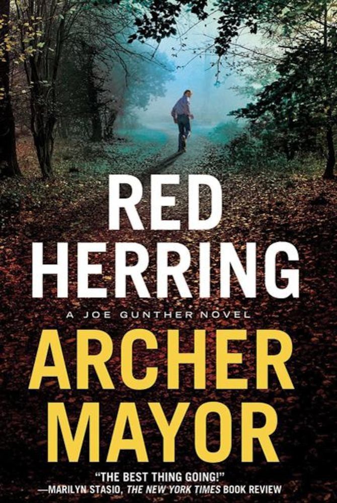 Red Herring, Paperback fotografia produsului